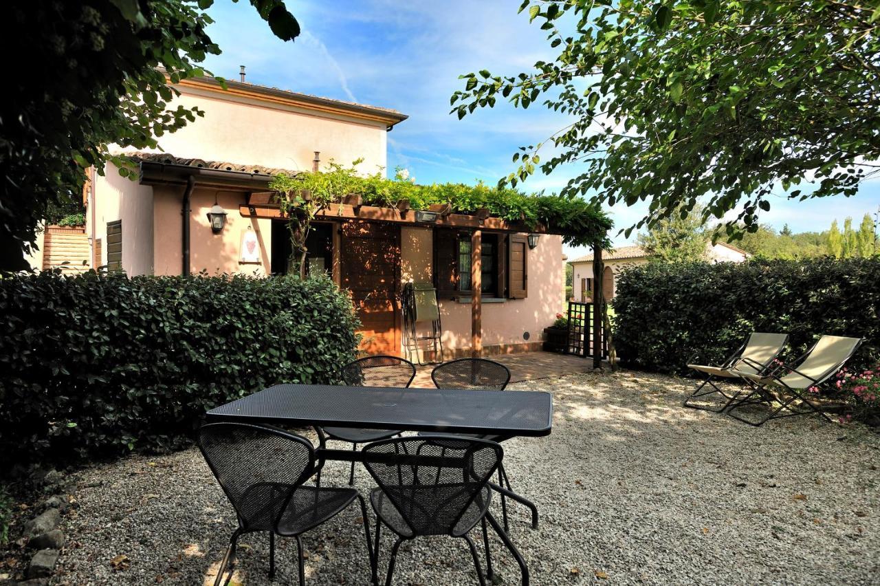Agriturismo Il Corniolo Cenerente Exterior foto